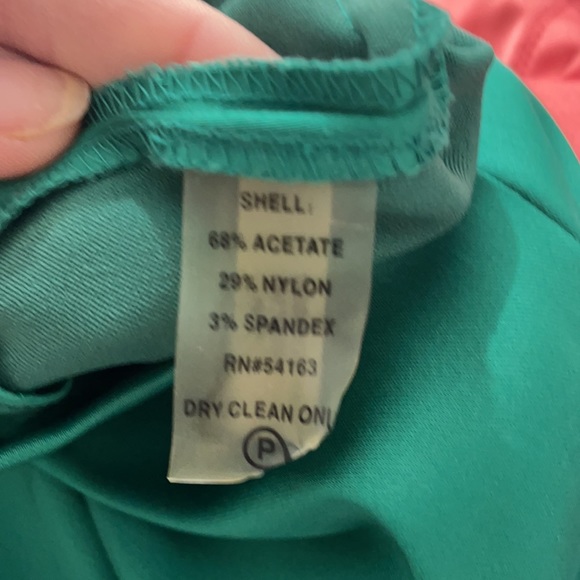 Green satin Calvin Klein dress. Size 2 - Picture 7 of 7